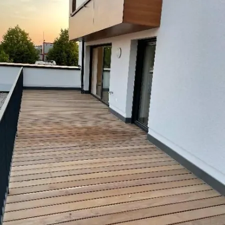 Elegant 2 Bedrooms In Center With Parking &Terrace- 142-99 Luxembourg Exterior photo